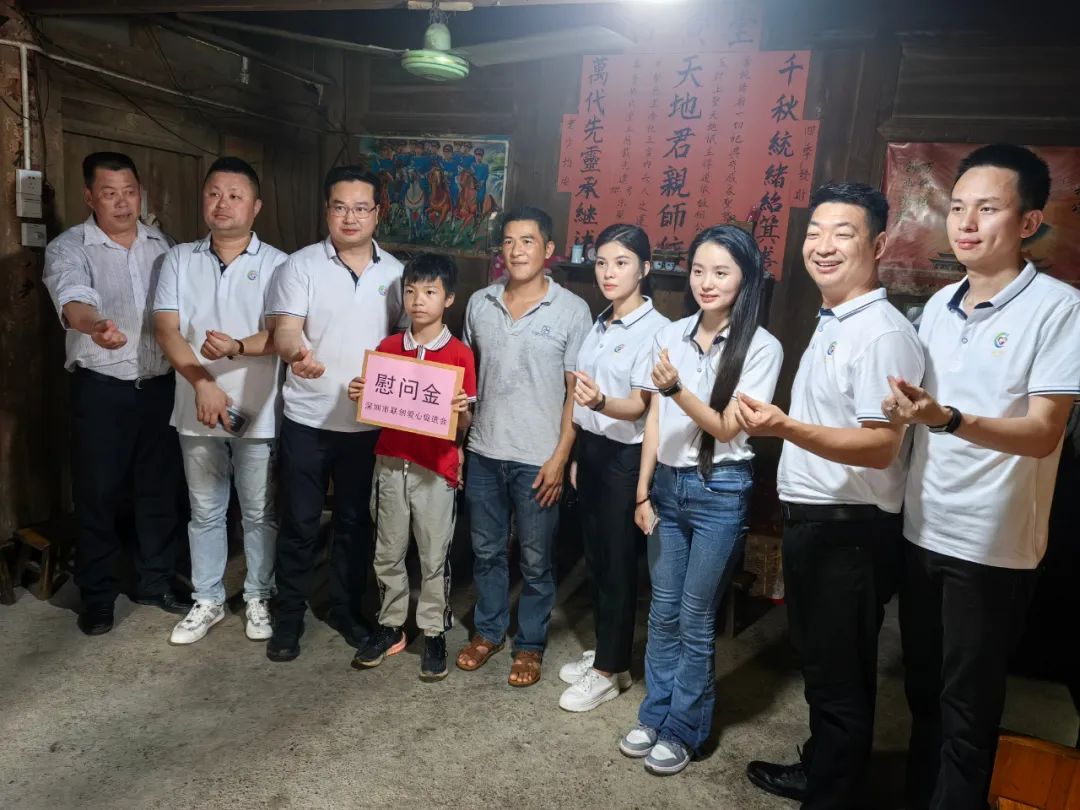 PA视讯照明2023捐赠广西融水大浪镇中心小学爱心公益活动-公司新闻-PA视讯照明官网